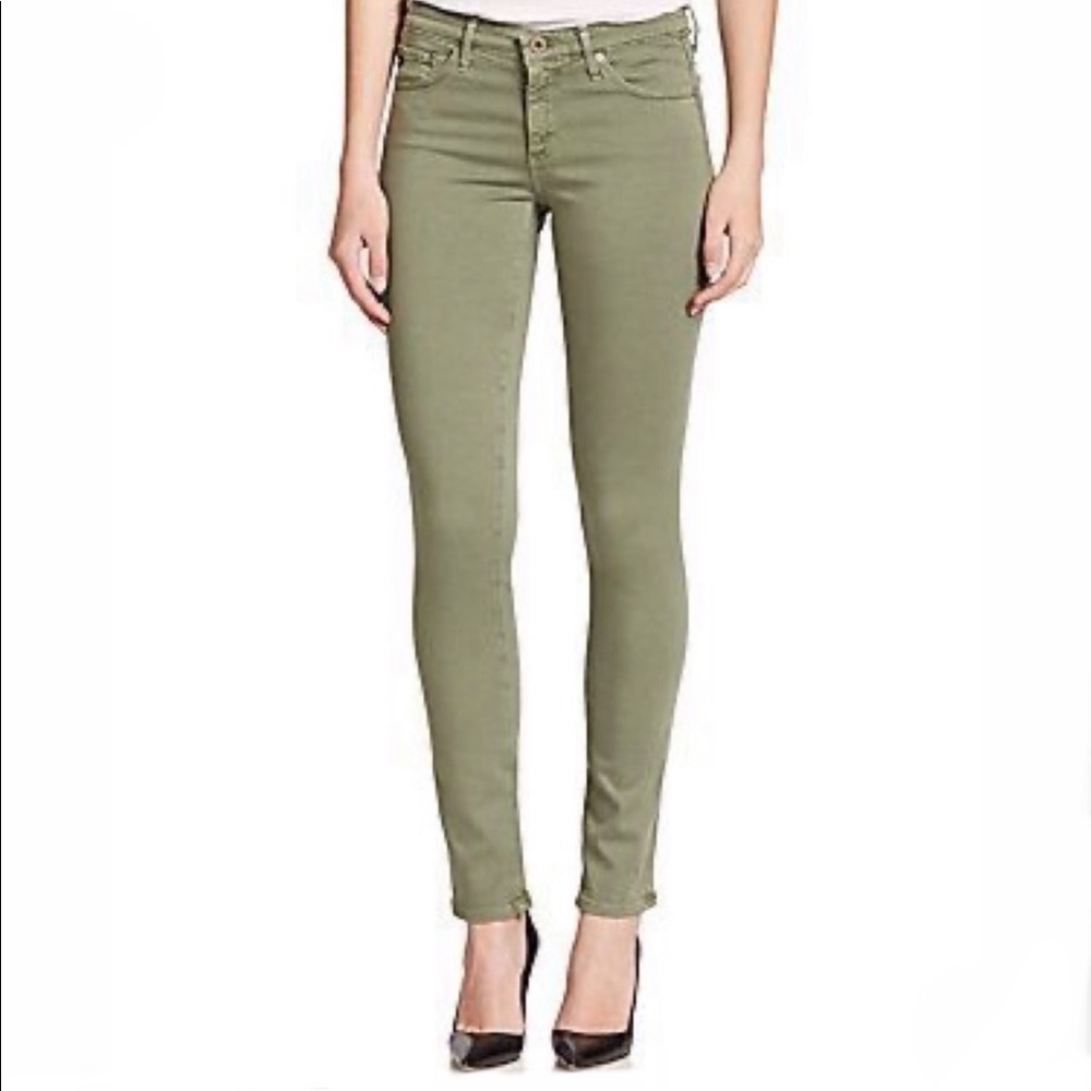 AG - The Legging Jeans. Size 30R